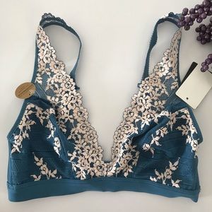 Nordstrom Wacoal also Embrace Lace Bralet